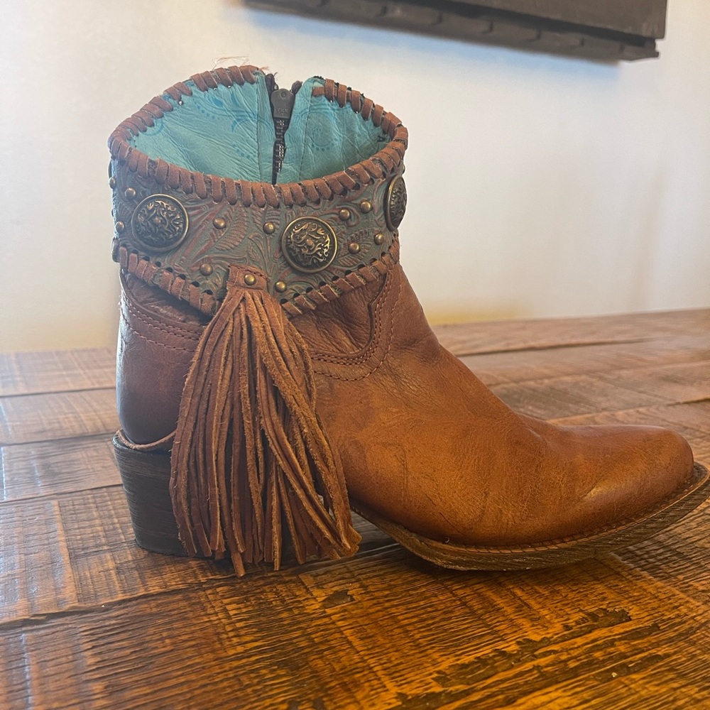 Corral leather ankle boots size 8